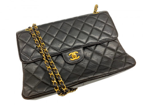 ラグジュアリーブランドのCHANEL