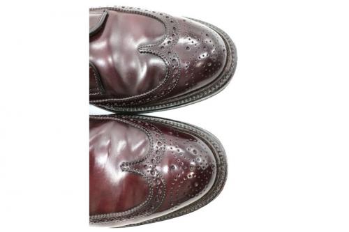 ウイングチップシューズのコードバン