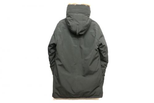 カナダグースのジャスパー