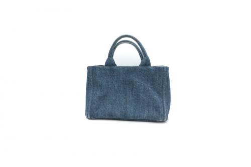 プラダのカナパ