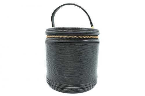 LOUIS VUITTON 　のルイ ヴィトン　