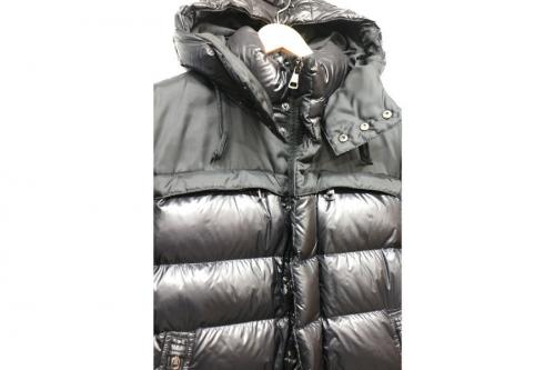 モンクレールのGARONNE JACKET