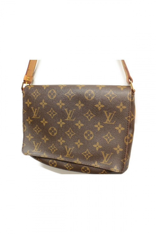 ラグジュアリーブランドのLOUIS VUITTON 　