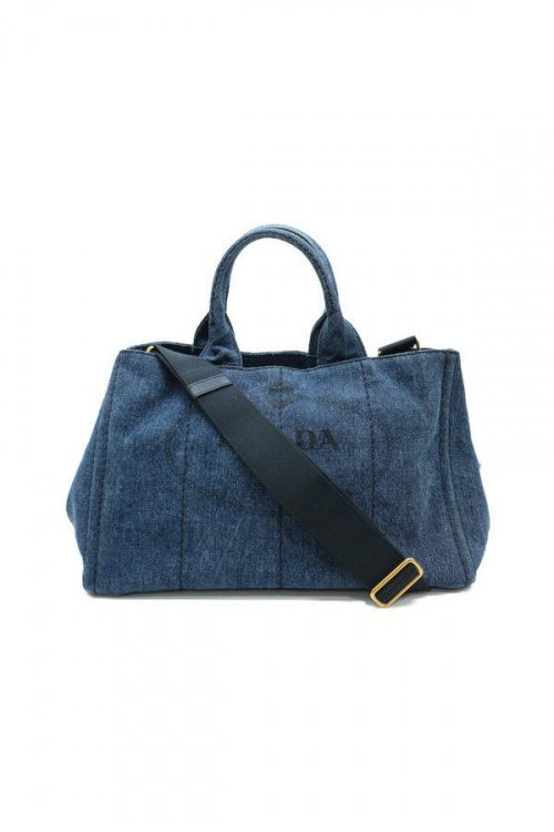 ラグジュアリーブランドのPRADA