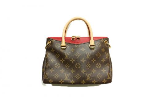 LOUIS VUITTON 　のルイ ヴィトン　