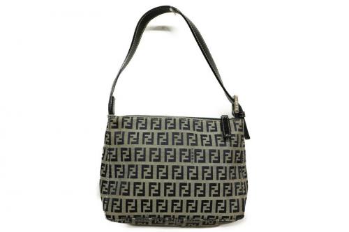 シャネルの巾着