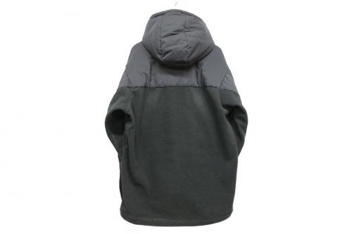 アンドワンダーのフリース