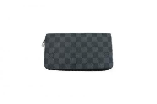 LOUIS VUITTON 　のルイ ヴィトン　