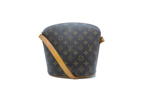 LOUIS VUITTON 　のルイ ヴィトン　