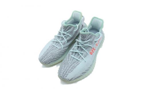 adidasのアディダス