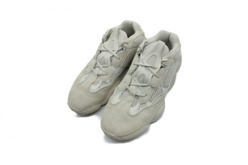 YEEZY BOOSTのイージーブースト