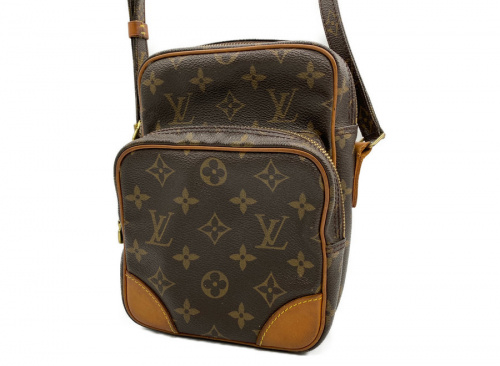 ラグジュアリーブランドのLOUIS VUITTON 　