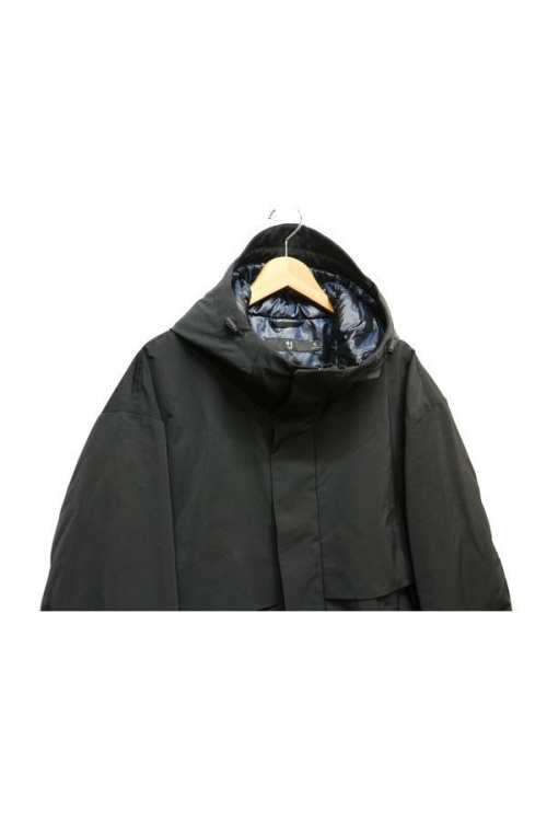 コラボ・別注アイテムのUNIQLO +J