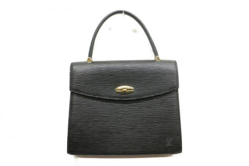 LOUIS VUITTON 　のルイ ヴィトン　