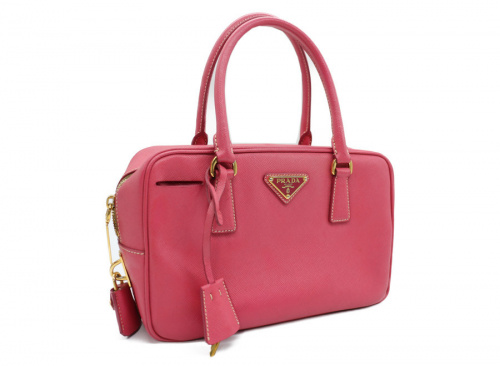 ラグジュアリーブランドのPRADA