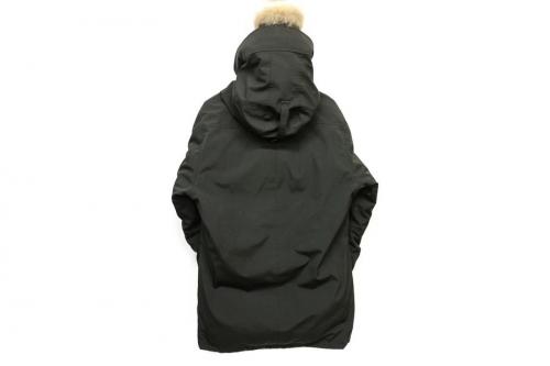 カナダグースのジャスパー