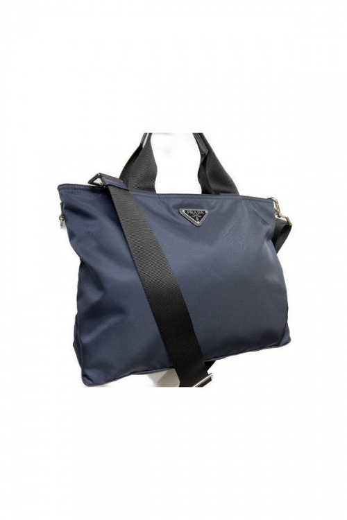 ラグジュアリーブランドのPRADA