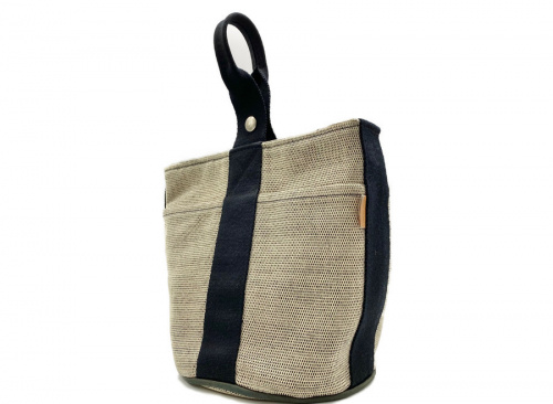 ラグジュアリーブランドのHERMES