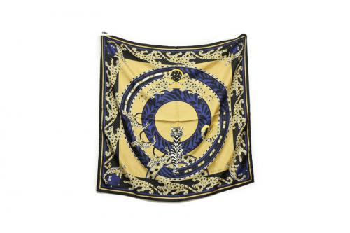 グッチのスカーフ