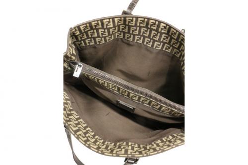 ズッカのバッグ