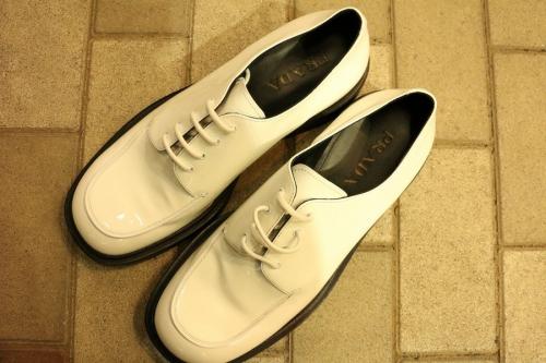 プラダの靴