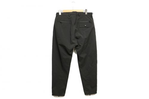 プラダのパンツ　ゴアテックス　GORE-TEX