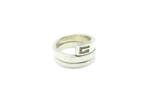 グッチのスネークリング　インターロッキングGリング