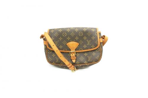 LOUIS VUITTON 　のルイ ヴィトン　