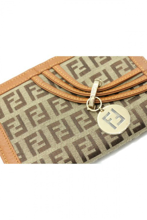 ラグジュアリーブランドのFENDI