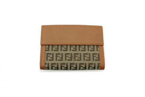 フェンディの財布