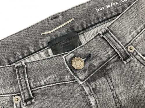 ストリートブランドのSAINT LAURENT