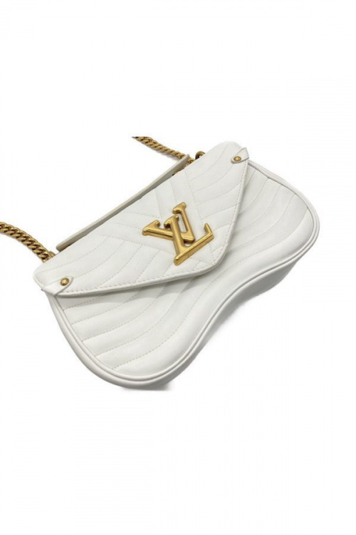 ラグジュアリーブランドのLOUIS VUITTON 　