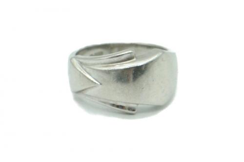 ネックレスのリング