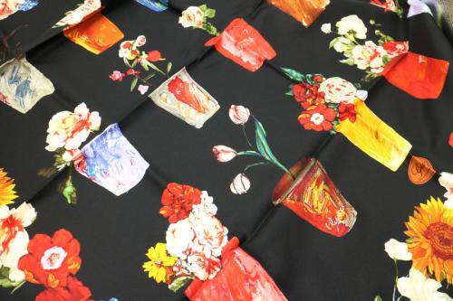 グッチのシルクスカーフ