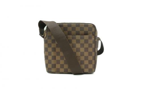 LOUIS VUITTON 　のルイ ヴィトン　