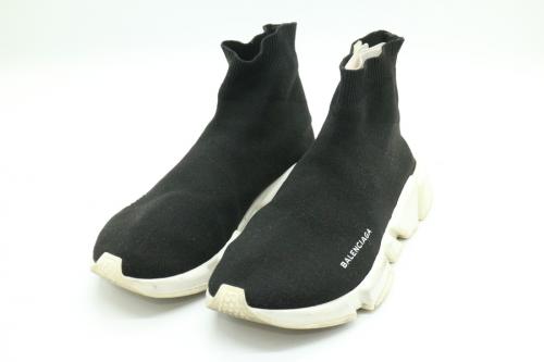 BALENCIAGAのバレンシアガ