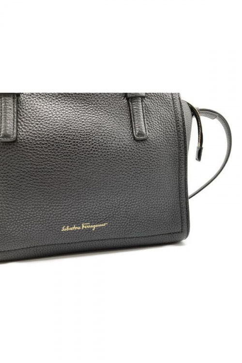 ラグジュアリーブランドのSalvatore Ferragamo
