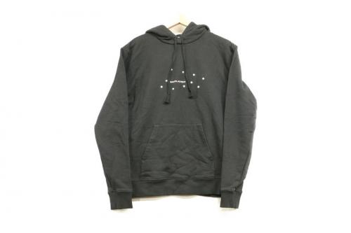 パーカーのフーディ