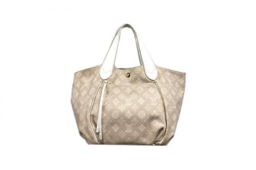 ルイヴィトンのLOUIS　VUITTON　ビーチライン M95982　カバイパネマPM