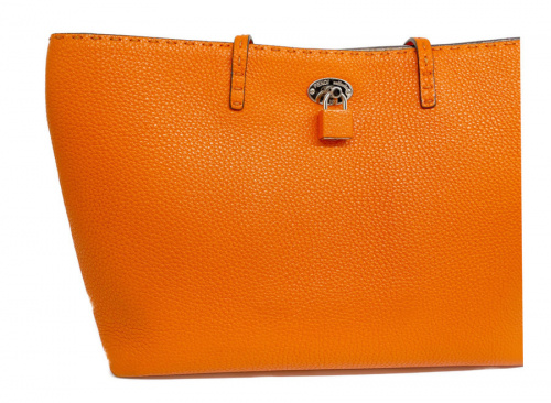 レディースのバッグ