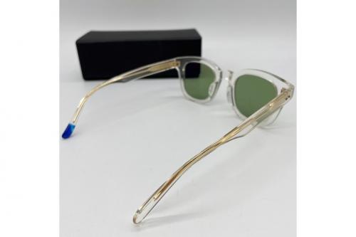 ブランクのサングラス B0010