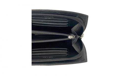 シャネルの財布