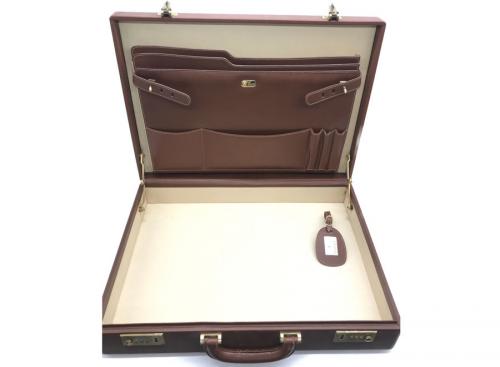 オールドグッチのアタッシュケース