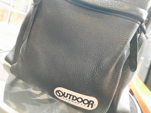 【週末価格】ロンハーマン×アウトドア 別注レザーリュック コラボ 本革 チェーン 極美品 ロンハーマン×OUTDOOR/アウトドア 別注レザーリュック