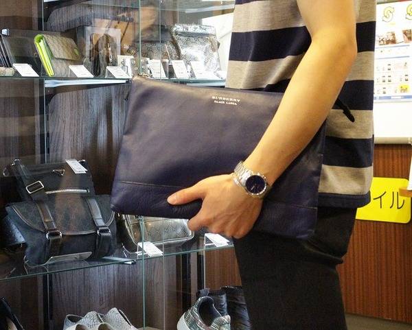 BURBERRY BLACK LABELレザークラッチバッグ入荷！[2015.07.03発行