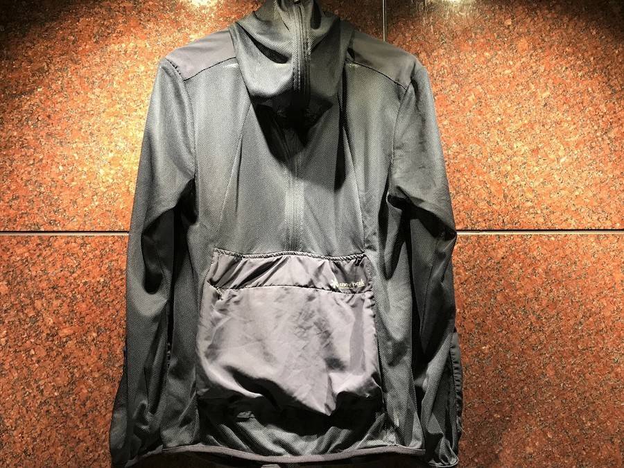 夏のキャンプでも重宝するアウトドアアパレル「Snow Peak/スノーピーク