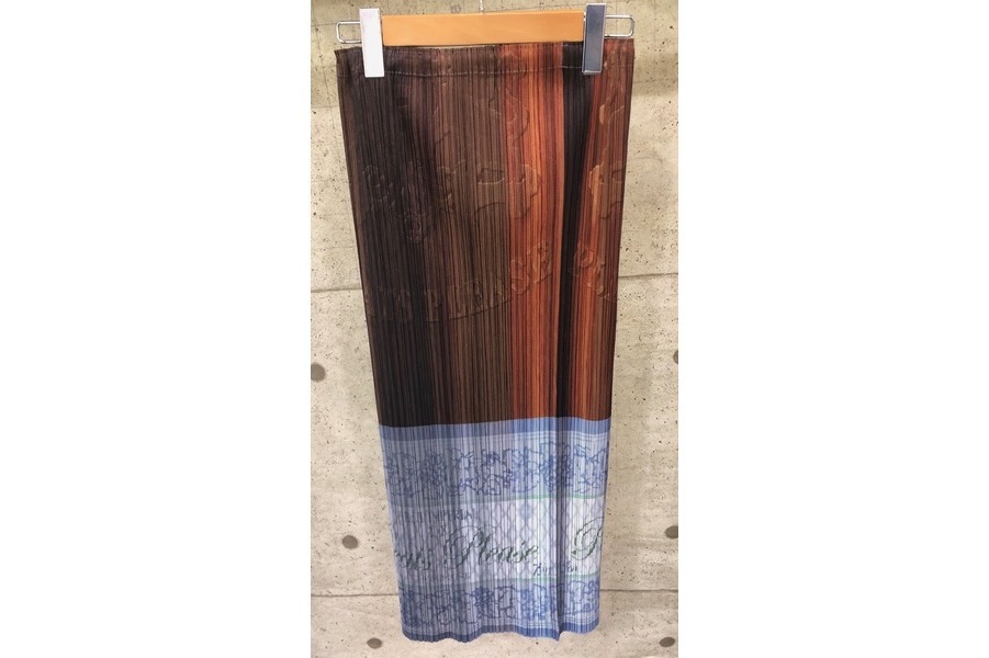 年齢問わず人気のPLEATS PLEASE ISSEY MIYAKE/プリーツプリーズ