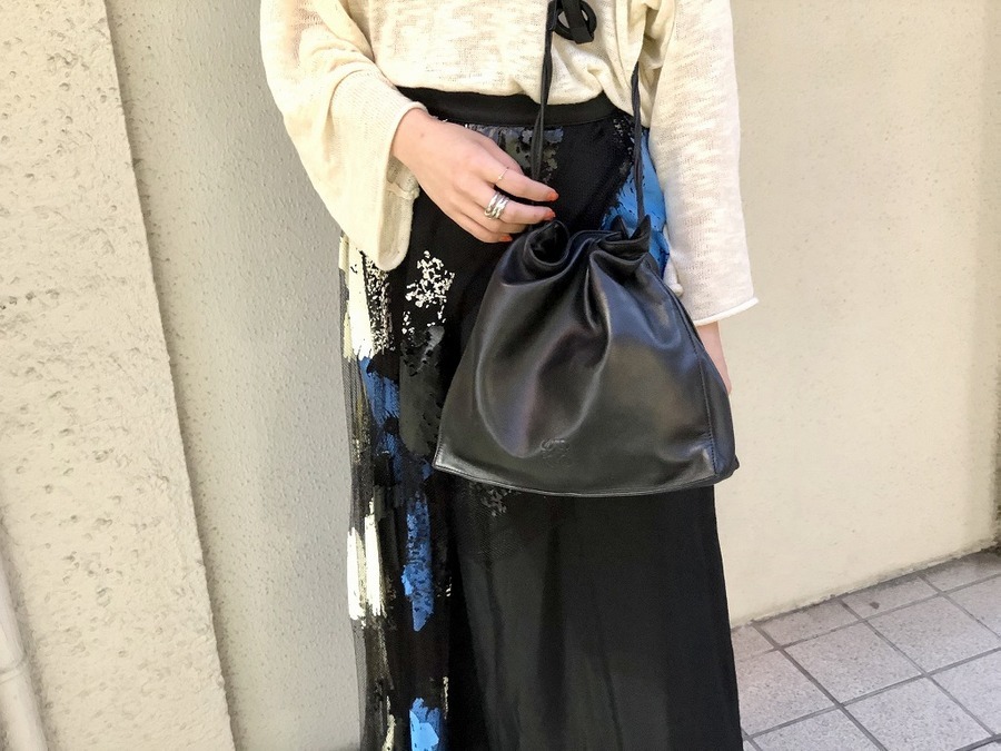 LOEWE/ロエベよりアナグラム巾着バッグのご紹介です!![オンライン 