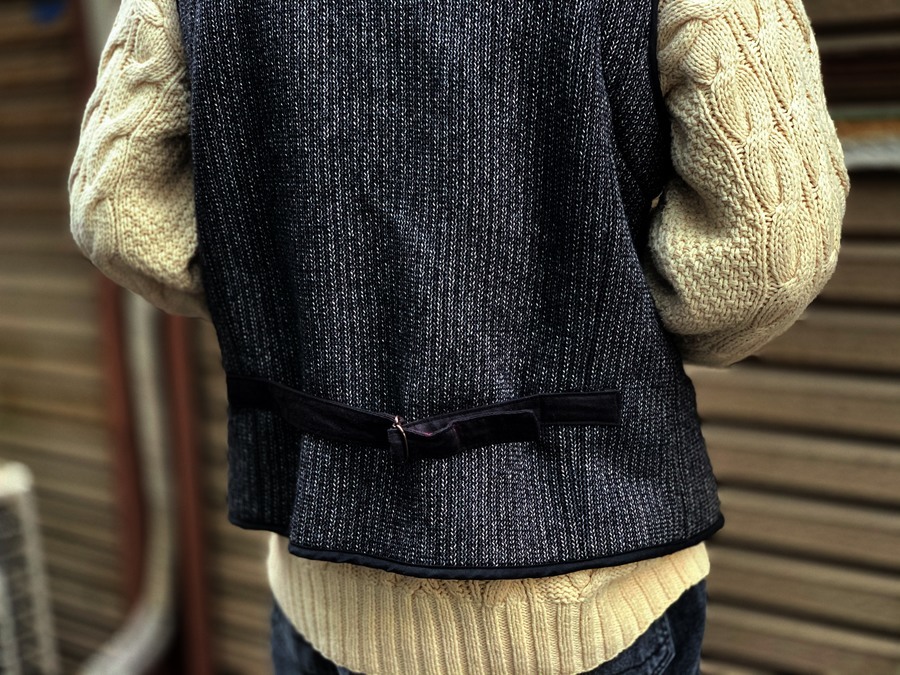 GANGSTERVILLE/ギャングスタービルよりベストのご紹介です