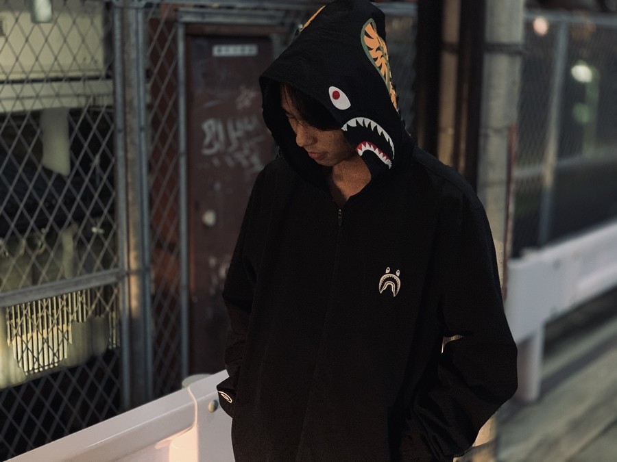 A BATHING APE/エイプよりshark hood jacket/シャークフードジャケット  